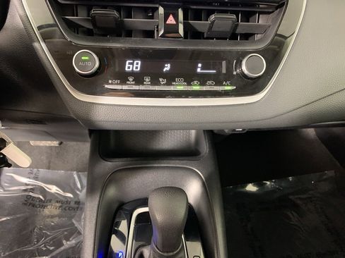 Used 2023 Toyota Corolla LE image 24