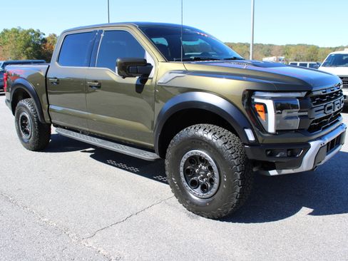 Used 2025 Ford F150 Raptor image 4