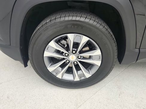 Used 2025 Chevrolet Equinox LT w/ Safety and Technology Package image 29