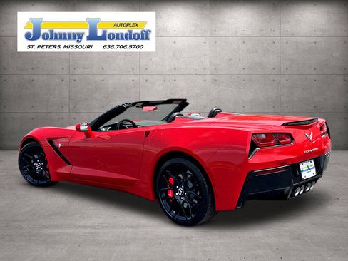 Used 2016 Chevrolet Corvette Stingray Convertible RWD image 3