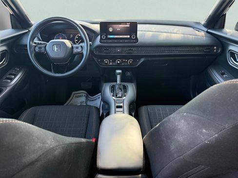 Certified 2025 Honda HR-V Sport image 15