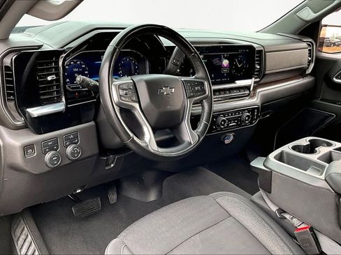 Used 2023 Chevrolet Silverado 1500 RST image 12