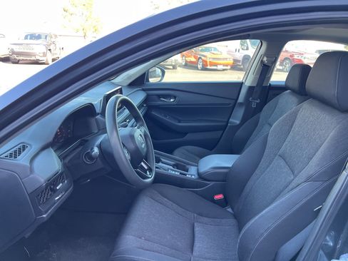 Used 2023 Honda Accord EX image 24