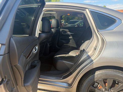 Used 2012 INFINITI M37 x w/ Premium Pkg AWD/4WD image 12