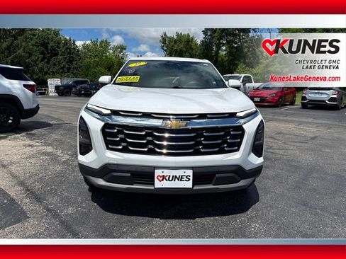 Used 2025 Chevrolet Equinox LT AWD/4WD image 10