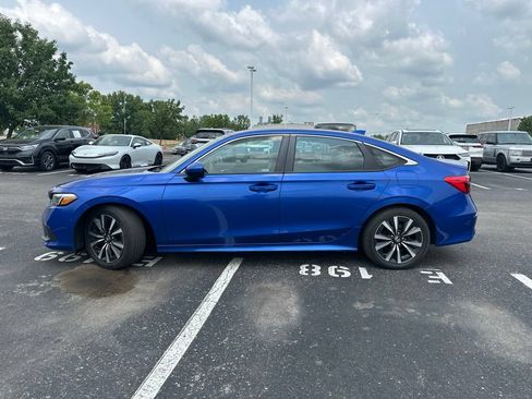 Used 2023 Honda Civic EX image 8