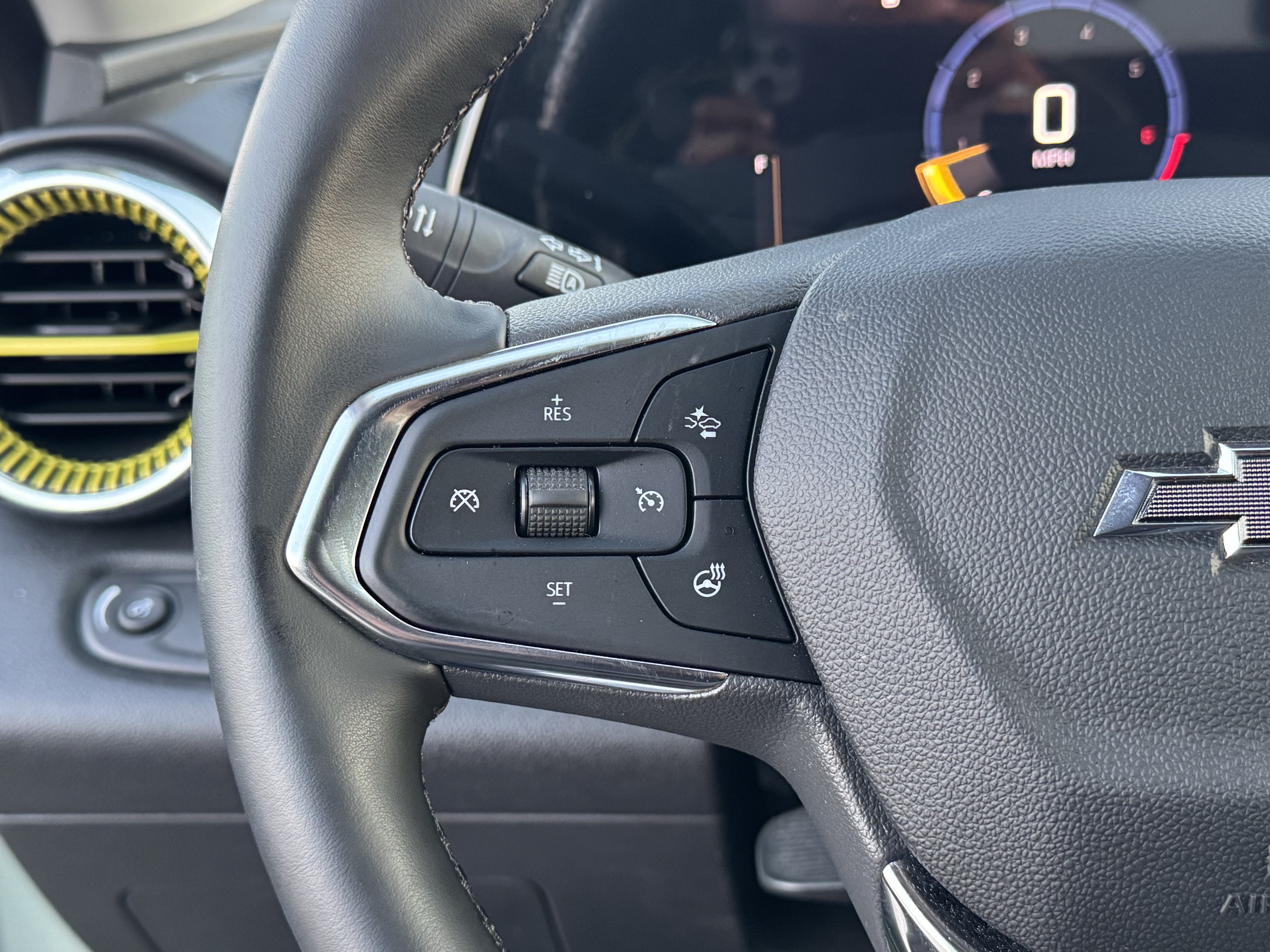Used 2026 Chevrolet Trax ACTIV w/ Driver Confidence Package FWD image 30