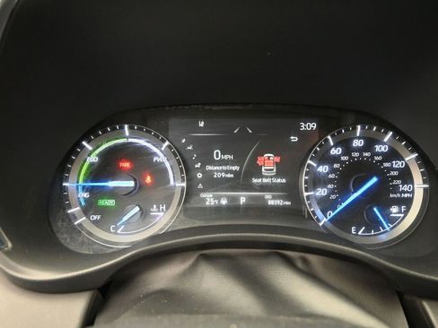 Used 2021 Toyota Highlander Limited image 18