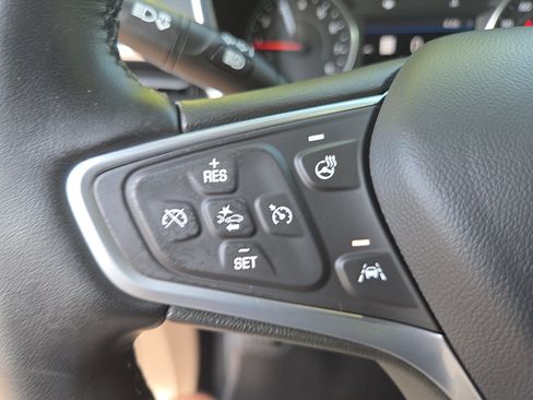Used 2023 Chevrolet Equinox LT AWD/4WD image 29