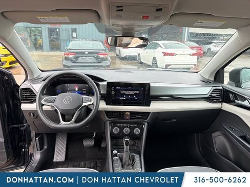 Used 2025 Volkswagen Taos S AWD/4WD image 2
