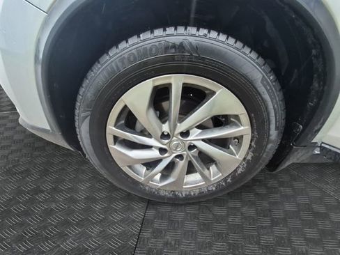 Used 2014 Nissan Rogue SL FWD image 11