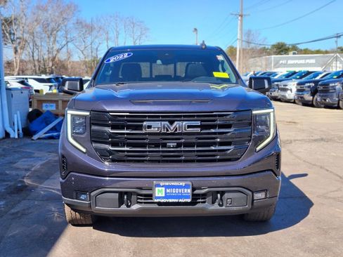 Used 2022 GMC Sierra 1500 Elevation w/ Elevation Premium Package AWD/4WD image 8