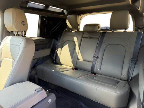 Used 2023 Land Rover Defender 90 S AWD/4WD image 13