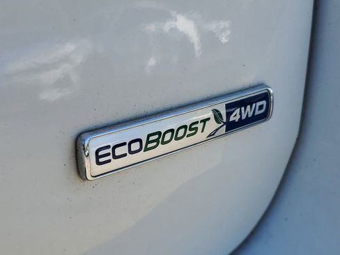 Used 2020 Ford Explorer XLT w/ Equipment Group 202A image 6