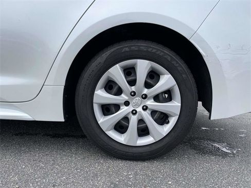 Used 2023 Toyota Corolla LE image 9
