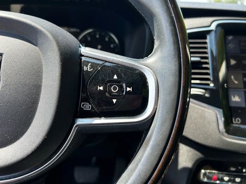 Used 2016 Volvo XC90 T6 Momentum w/ Momentum Plus Package image 15