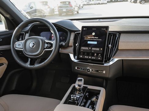 New 2026 Volvo XC90 B6 Plus w/ Protection Package Premier AWD/4WD image 22