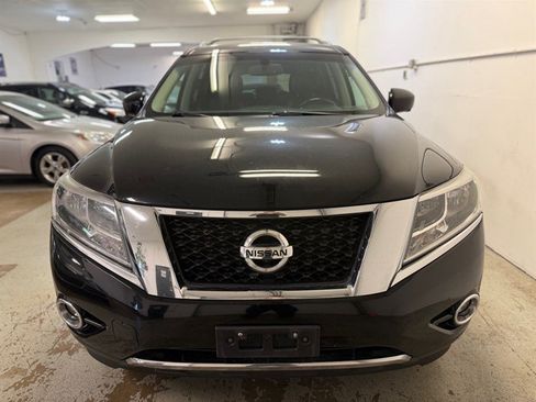 Used 2013 Nissan Pathfinder Platinum w/ Platinum Premium Pkg AWD/4WD image 2