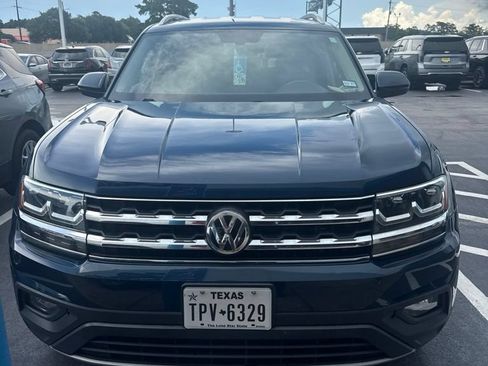 Used 2019 Volkswagen Atlas SE FWD image 2