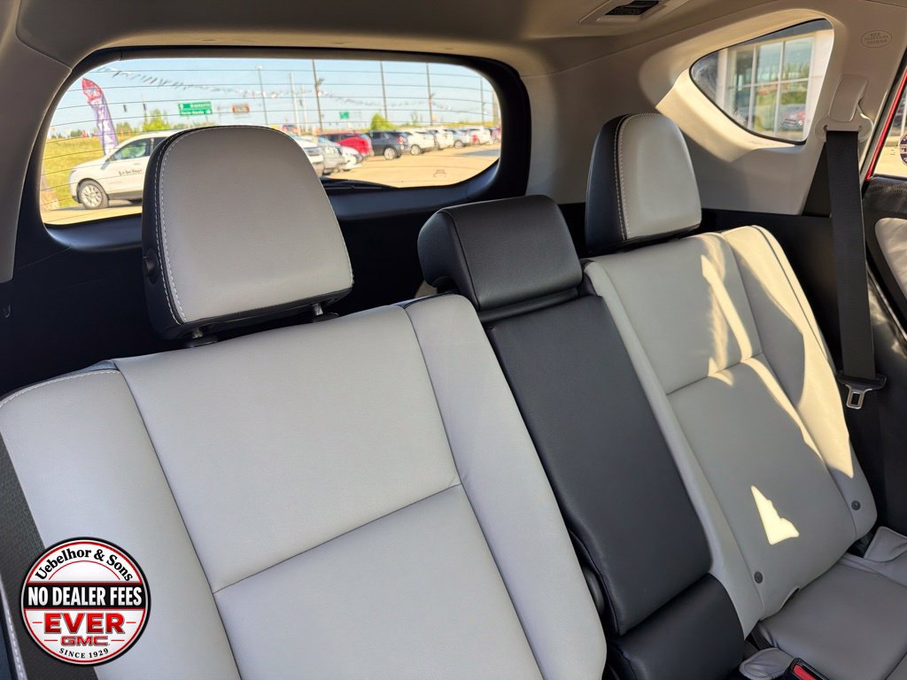 Used 2017 Toyota RAV4 Limited FWD image 5