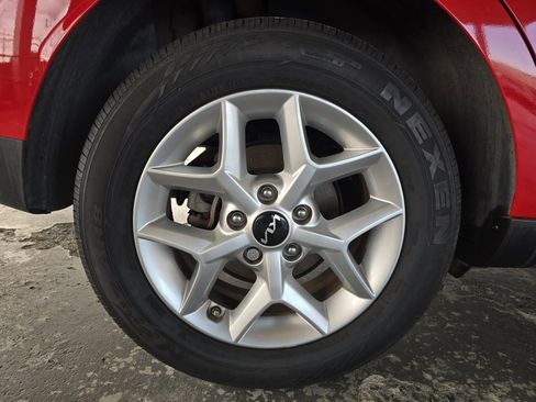 Used 2024 Kia Soul LX image 45