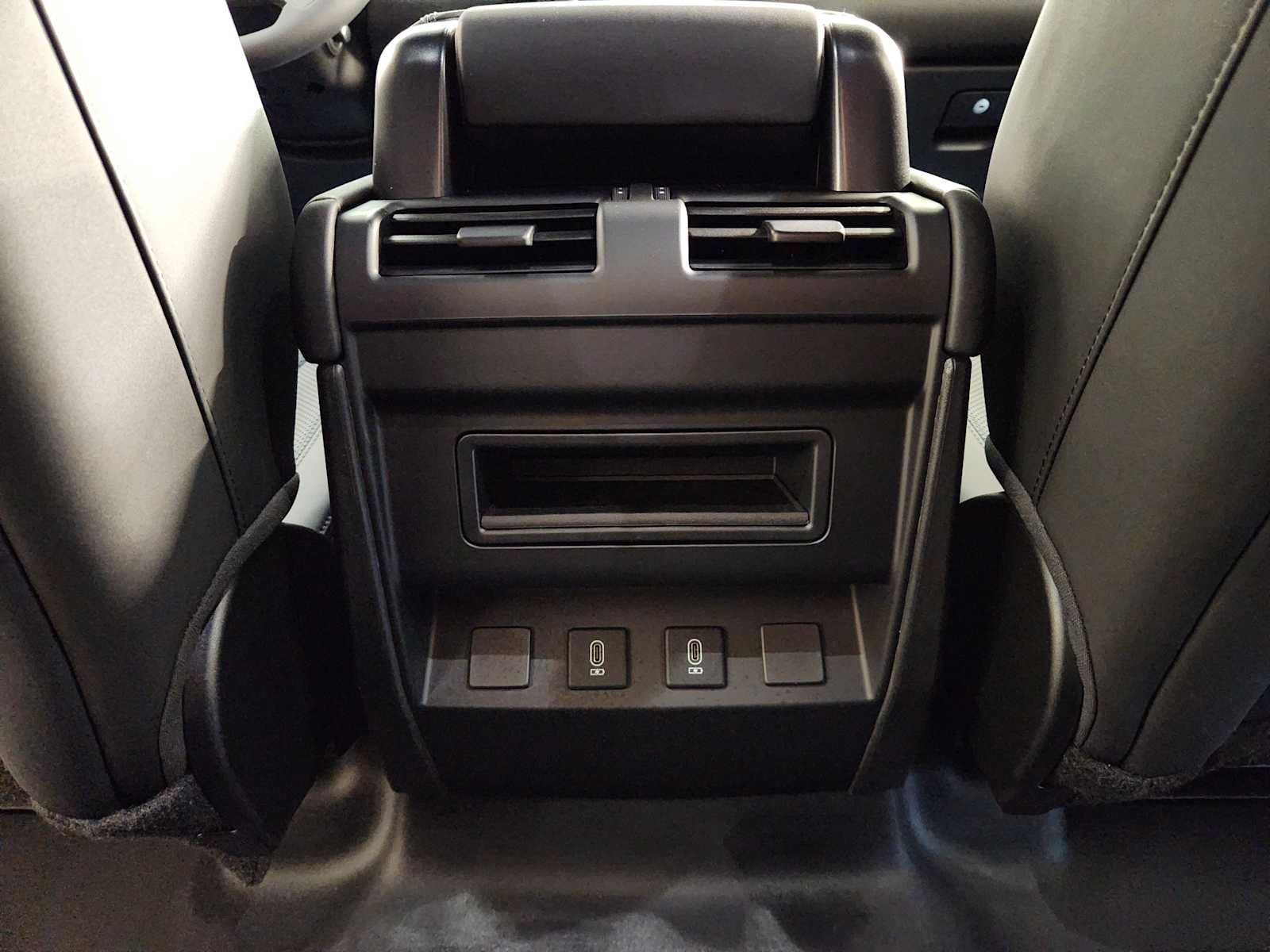New 2026 Land Rover Defender 110 S AWD/4WD image 29