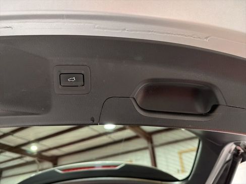 Used 2018 MAZDA CX-9 Signature image 40