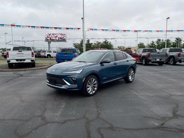 Used 2024 Buick Envista Avenir FWD image 2