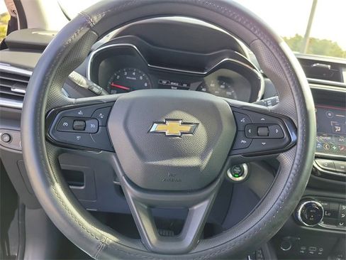 Used 2023 Chevrolet TrailBlazer LT w/ Convenience Package image 20