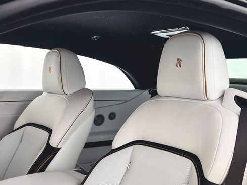 New 2025 Rolls-Royce Spectre Black Badge w/ Leather Finishing Pack image 30