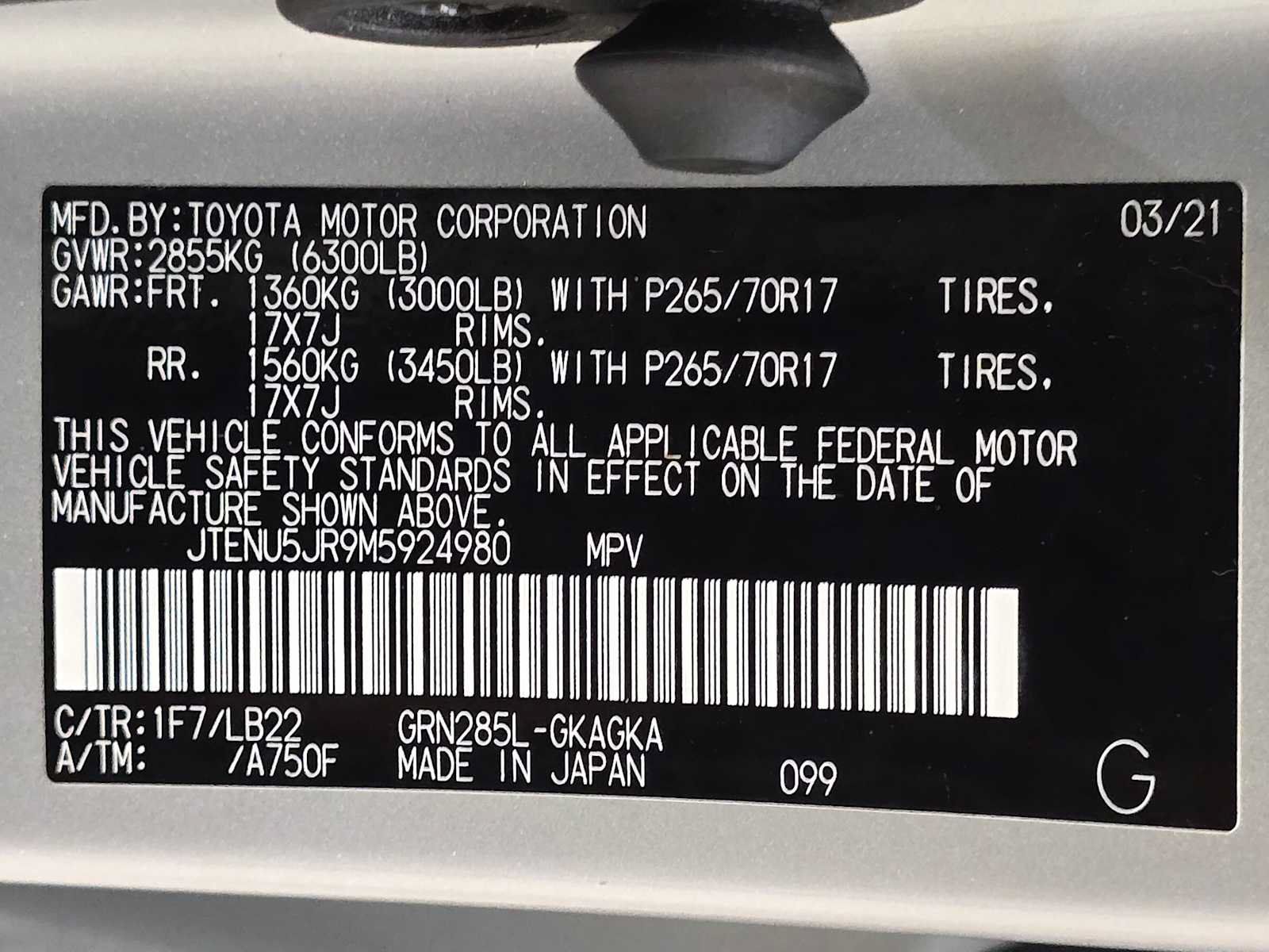 Certified 2021 Toyota 4Runner SR5 Premium w/ Moonroof Package AWD/4WD image 33