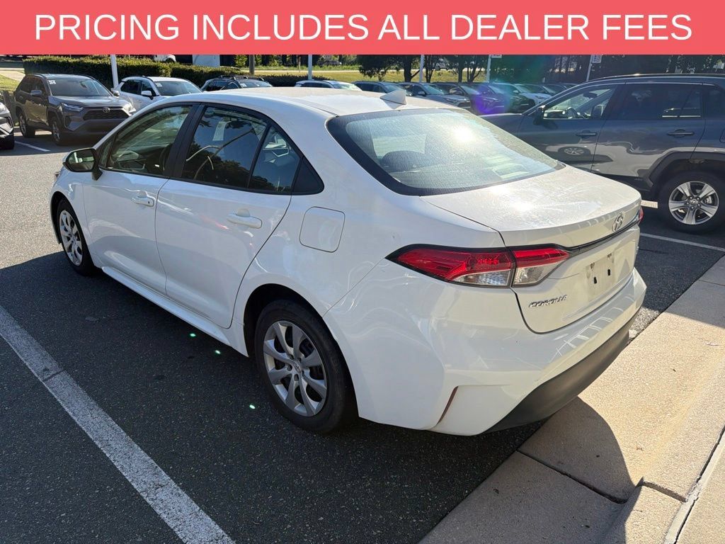 Certified 2024 Toyota Corolla LE FWD image 4