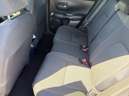 Used 2024 Honda HR-V Sport image 14