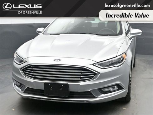Used 2017 Ford Fusion Titanium image 3