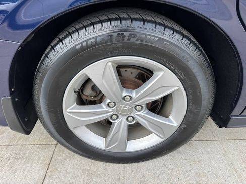 Used 2019 Honda Odyssey EX-L image 18