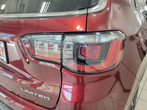 Used 2022 Jeep Compass Limited image 8