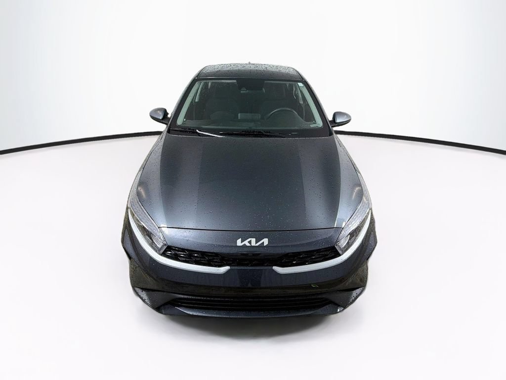 Used 2023 Kia Forte LXS FWD image 2