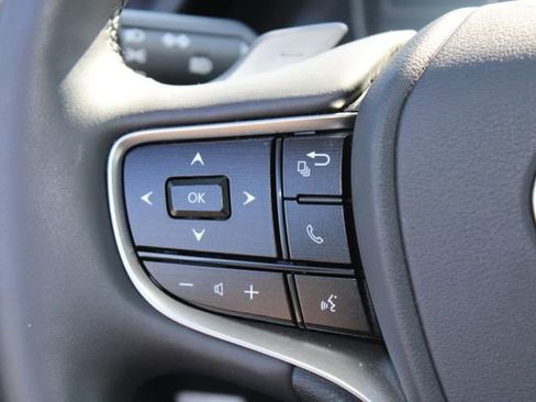 Certified 2024 Lexus ES 350 w/ Premium Package image 18