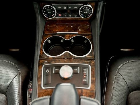 Used 2014 Mercedes-Benz CLS 550 4MATIC image 36