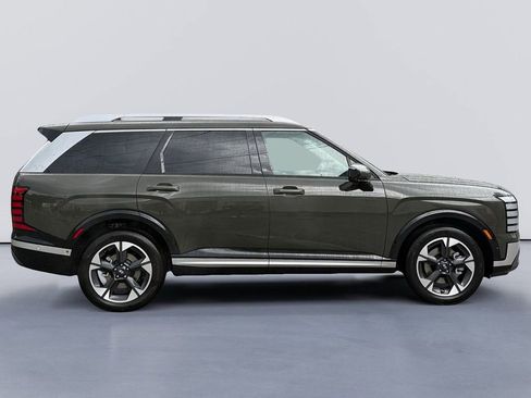 New 2026 Hyundai Palisade Limited FWD image 2