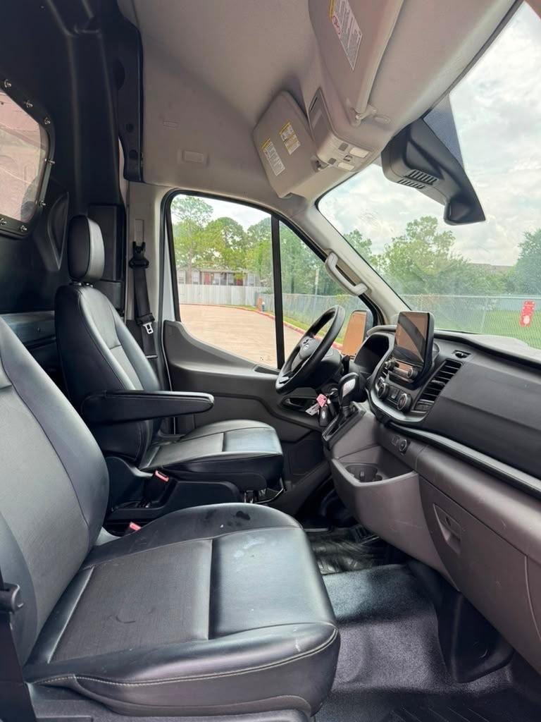 Used 2021 Ford Transit 250 148 High Roof RWD image 10