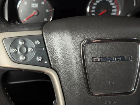Used 2015 GMC Yukon XL Denali w/ Open Road Package AWD/4WD image 41