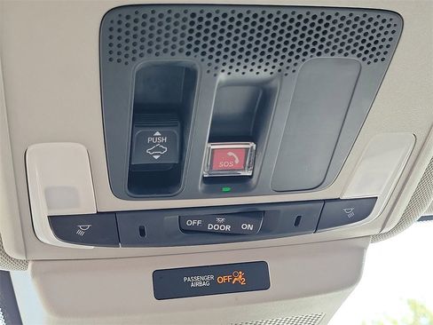 Used 2023 Honda Accord EX image 14