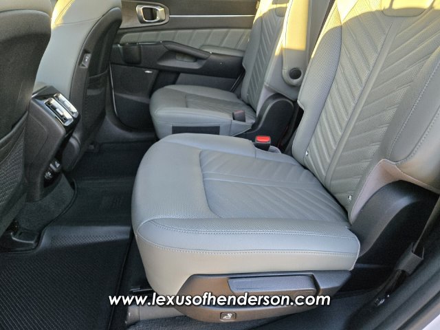 Used 2024 Kia Sorento SX Prestige w/ Sage Leather Package AWD/4WD image 12