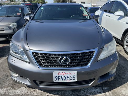 Used 2012 Lexus LS 460 w/ Sport Pkg RWD image 3