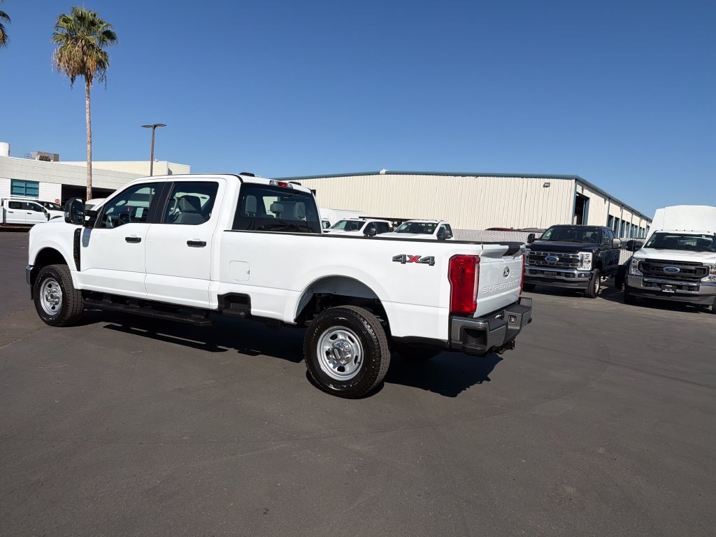 New 2027 Ford F350 XL w/ XL Chrome Package AWD/4WD image 3