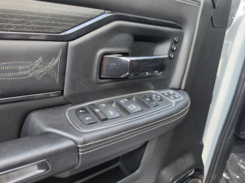 Used 2024 RAM 2500 Limited AWD/4WD image 19
