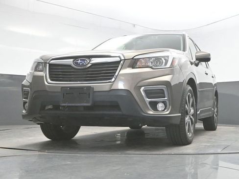 Used 2019 Subaru Forester Limited image 28