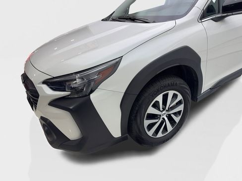 Used 2025 Subaru Outback Premium image 18