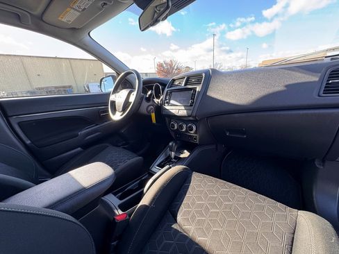 Used 2024 Mitsubishi Outlander Sport AWD image 24